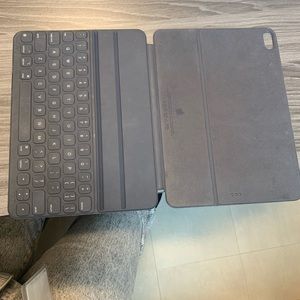 Apple smart keyboard for 11 inch Apple iPad Pro